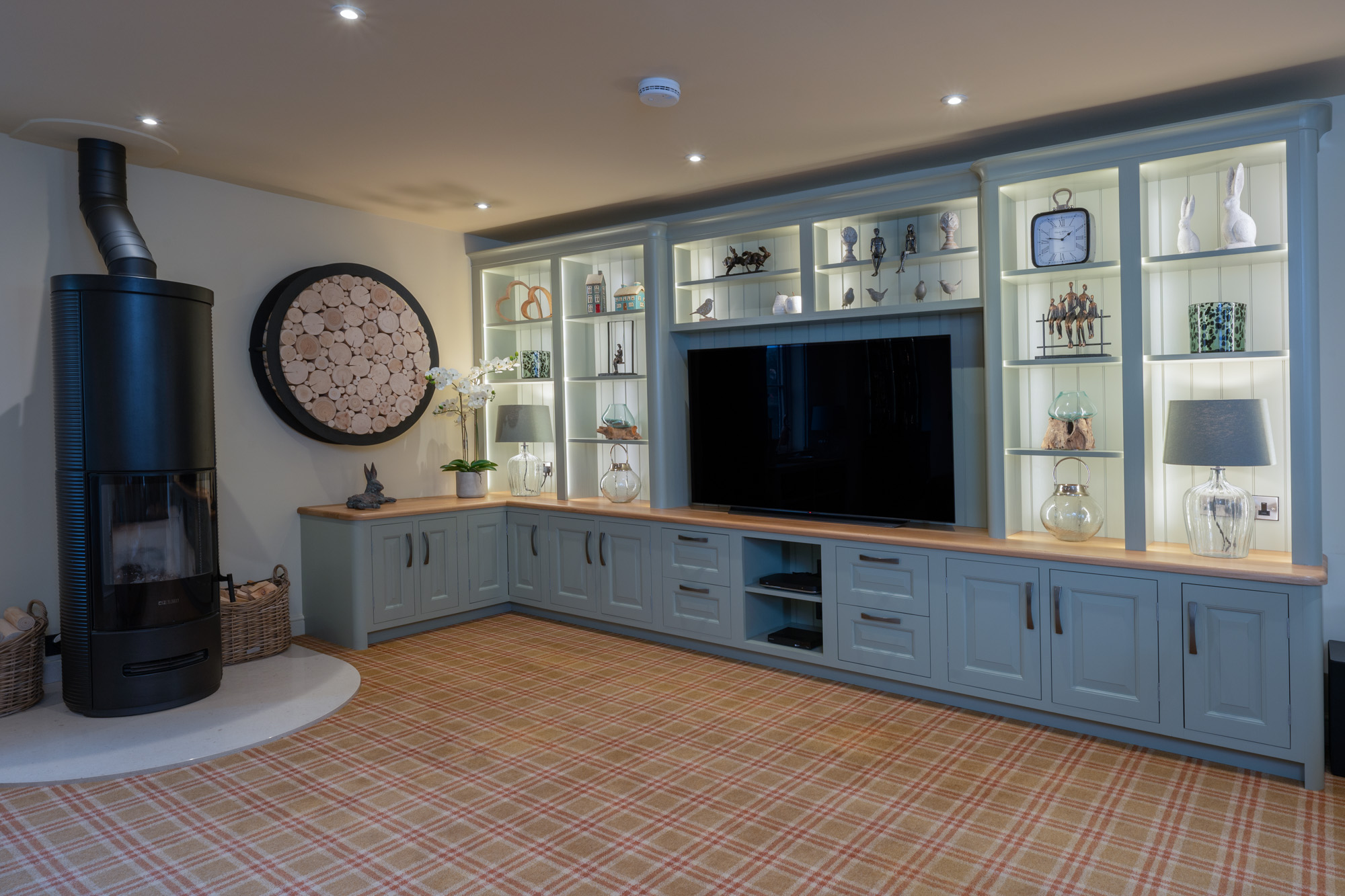 Property2Lounge1 Cool & Contemporary Shaker Kitchen